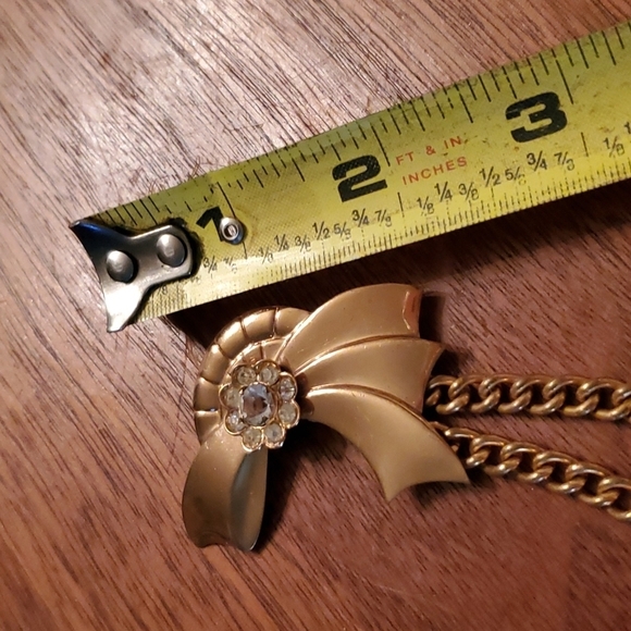 Vintage Chained Sweater pins. - Picture 2 of 4